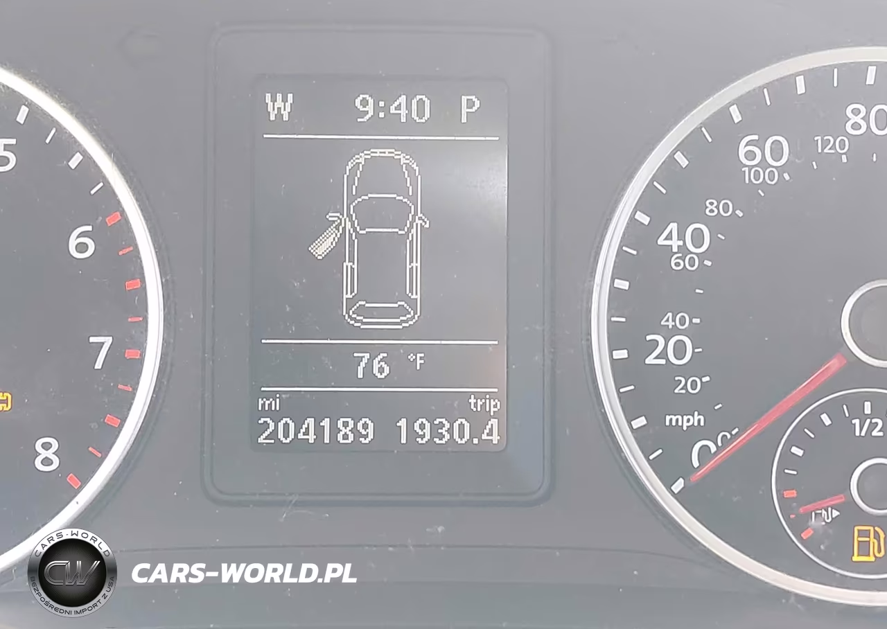 2017 Volkswagen Tiguan 2.0T Sport VIN:WVGUV7AX0HK015794 - 15