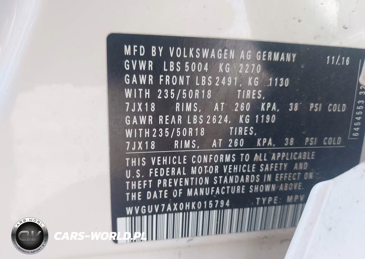 2017 Volkswagen Tiguan 2.0T Sport VIN:WVGUV7AX0HK015794 - 9