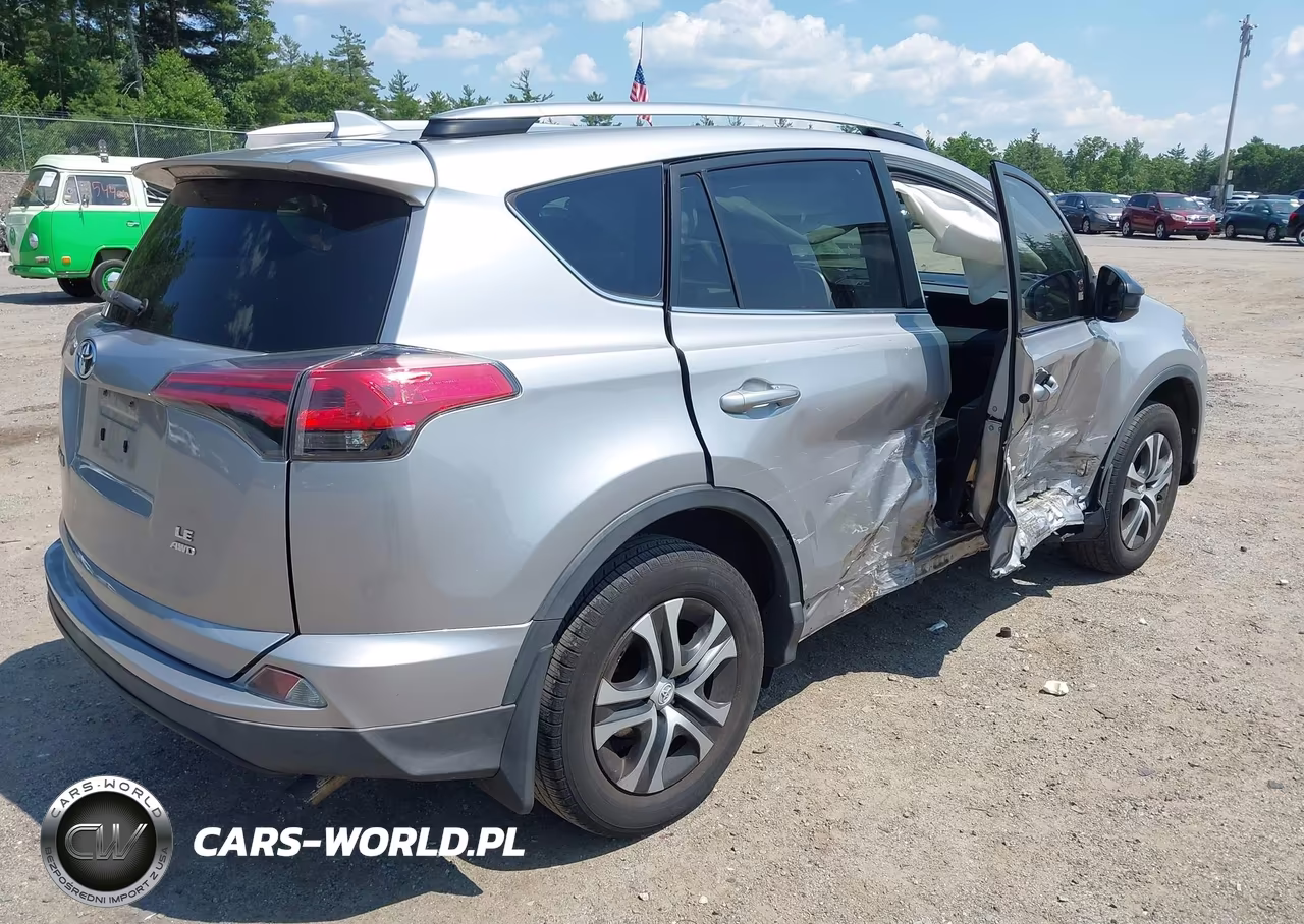2017 Toyota Rav4 Le VIN:2T3BFREV8HW569847 - 4