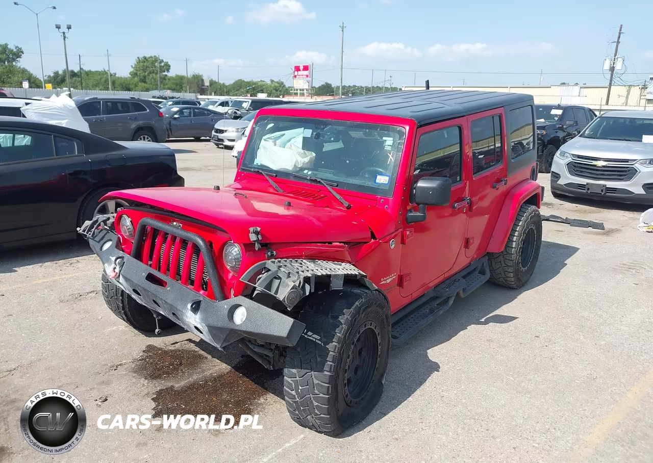 2015 Jeep Wrangler Unlimited Sahara VIN:1C4BJWEG3FL768111 - 6