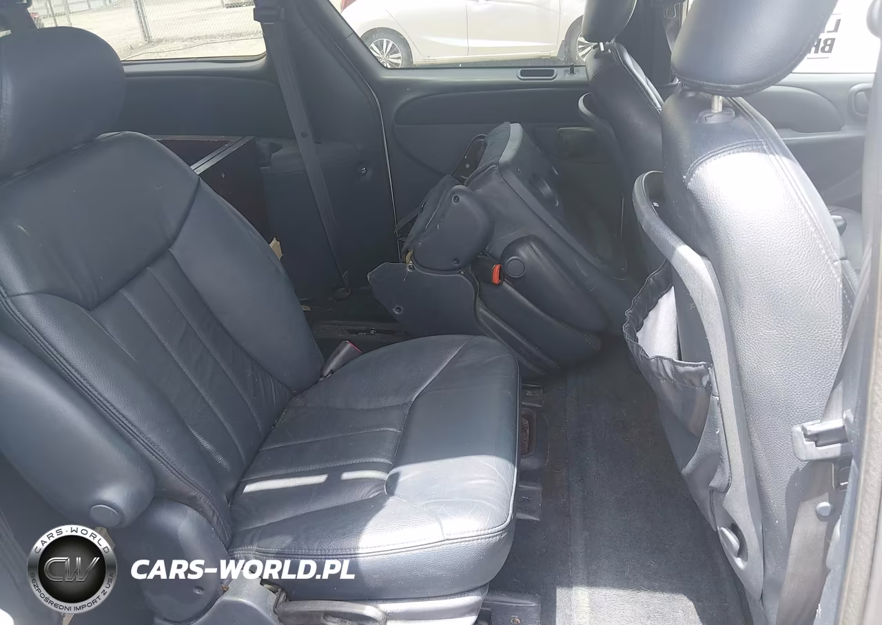 2003 Chrysler Town & Country Lxi VIN:2C8GP54L13R225662 - 8
