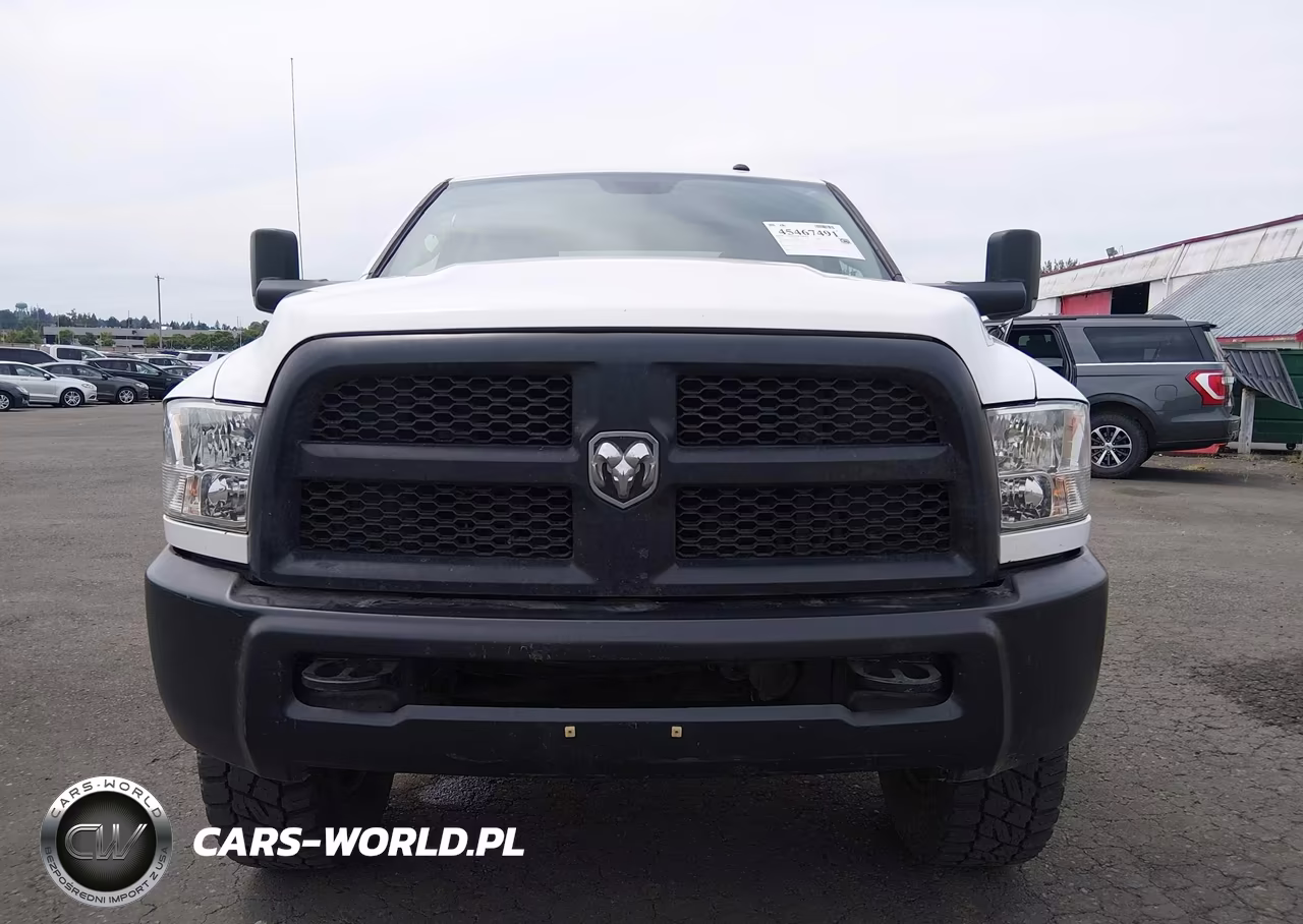 2018 Ram 3500 Tradesman 4X4 6'4 Box VIN:3C63R3CT9JG383693 - 14