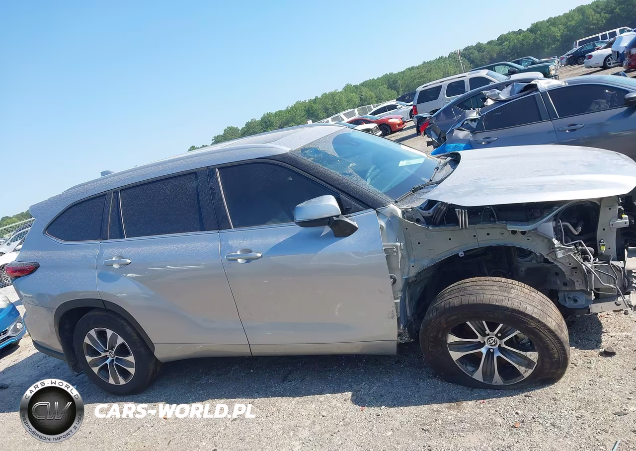 2023 Toyota Highlander Xle VIN:5TDKDRAH4PS524717 - 13