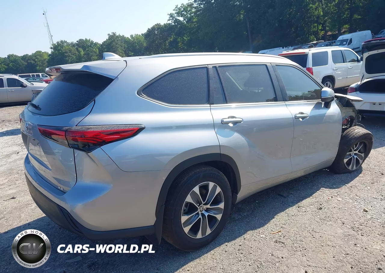 2023 Toyota Highlander Xle VIN:5TDKDRAH4PS524717 - 4