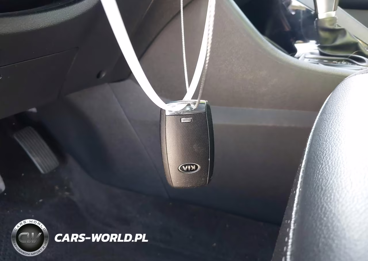 2019 Kia Niro S Touring VIN:KNDCC3LCXK5275974 - 11