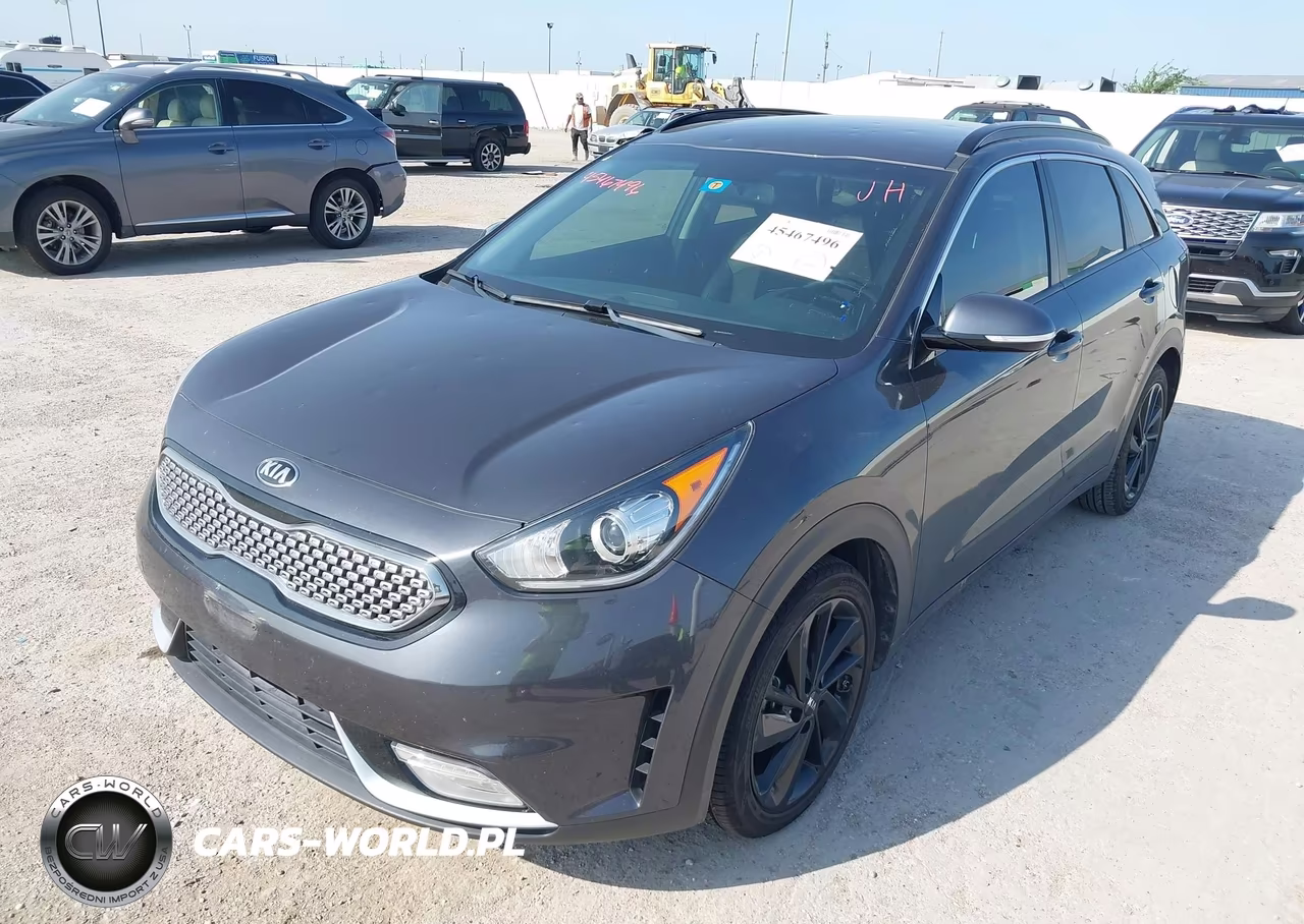 2019 Kia Niro S Touring VIN:KNDCC3LCXK5275974 - 2