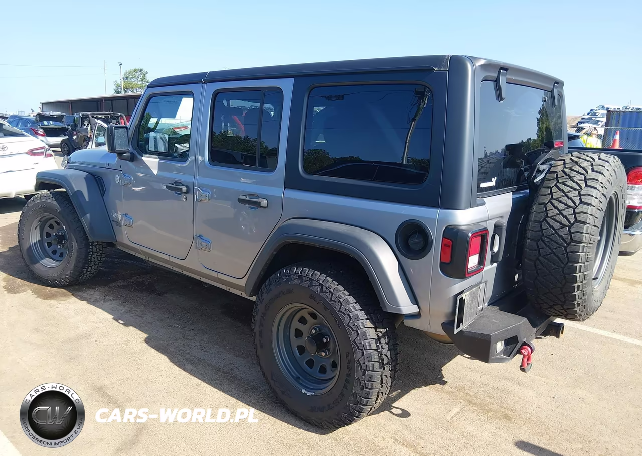 2021 Jeep Wrangler Unlimited Sport S 4X4 VIN:1C4HJXDN9MW525446 - 3