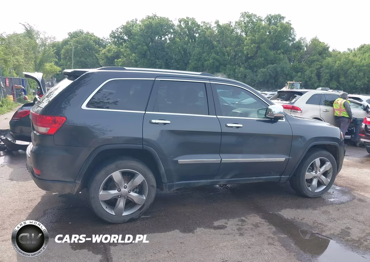 2011 Jeep Grand Cherokee Limited VIN:1J4RR5GG2BC631745 - 13