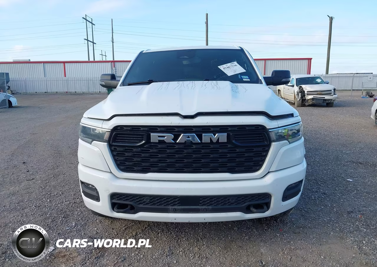 2025 Ram 1500 VIN:1C6SRFFP5SN551558 - 11