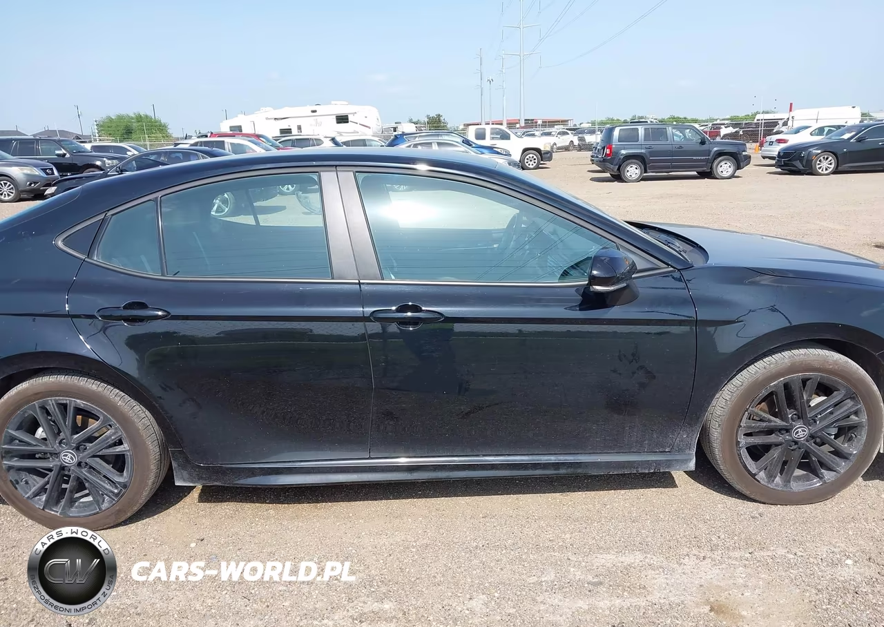 2026 Toyota Camry Se VIN:4T1DAACK4TU661749 - 14