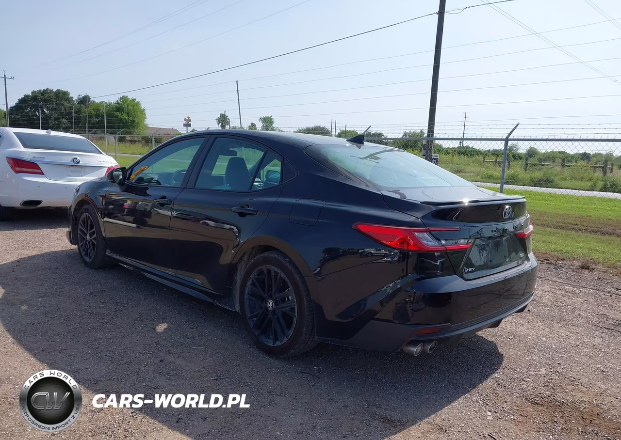 2026 Toyota Camry Se VIN:4T1DAACK4TU661749 - 3
