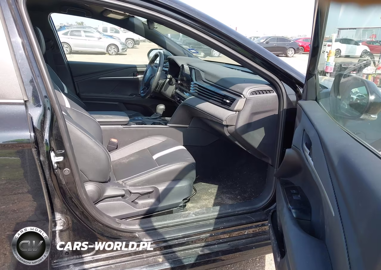 2026 Toyota Camry Se VIN:4T1DAACK4TU661749 - 5