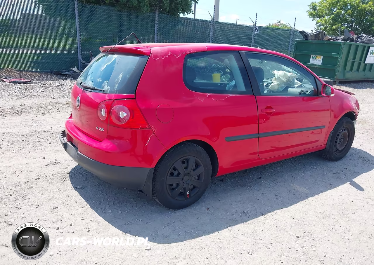 2007 Volkswagen Rabbit 2-Door (A6) VIN:WVWBR71KX7W146677 - 4