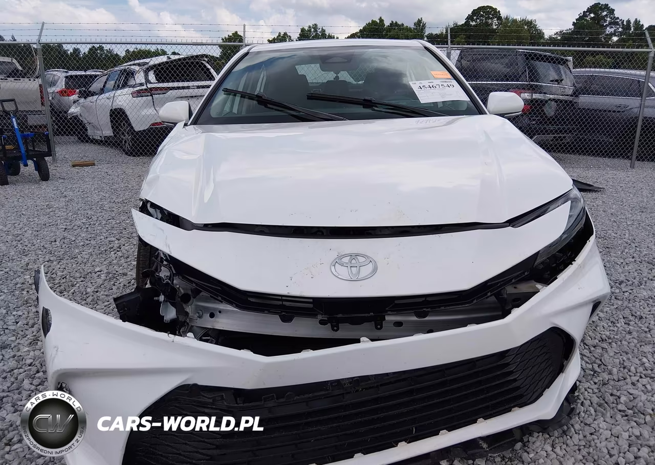 2025 Toyota Camry Le VIN:4T1DAACK7SU047079 - 12