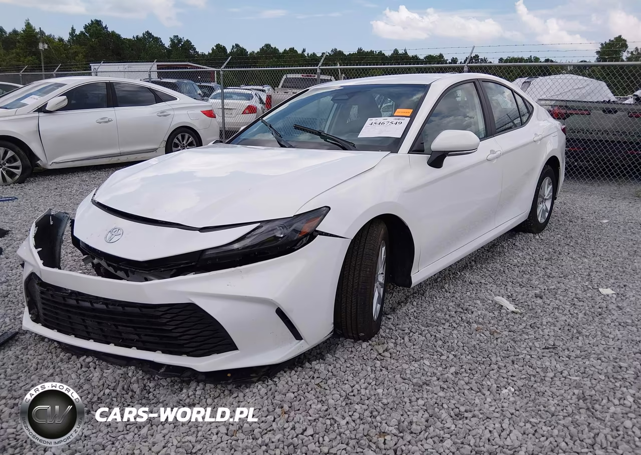 2025 Toyota Camry Le VIN:4T1DAACK7SU047079 - 2