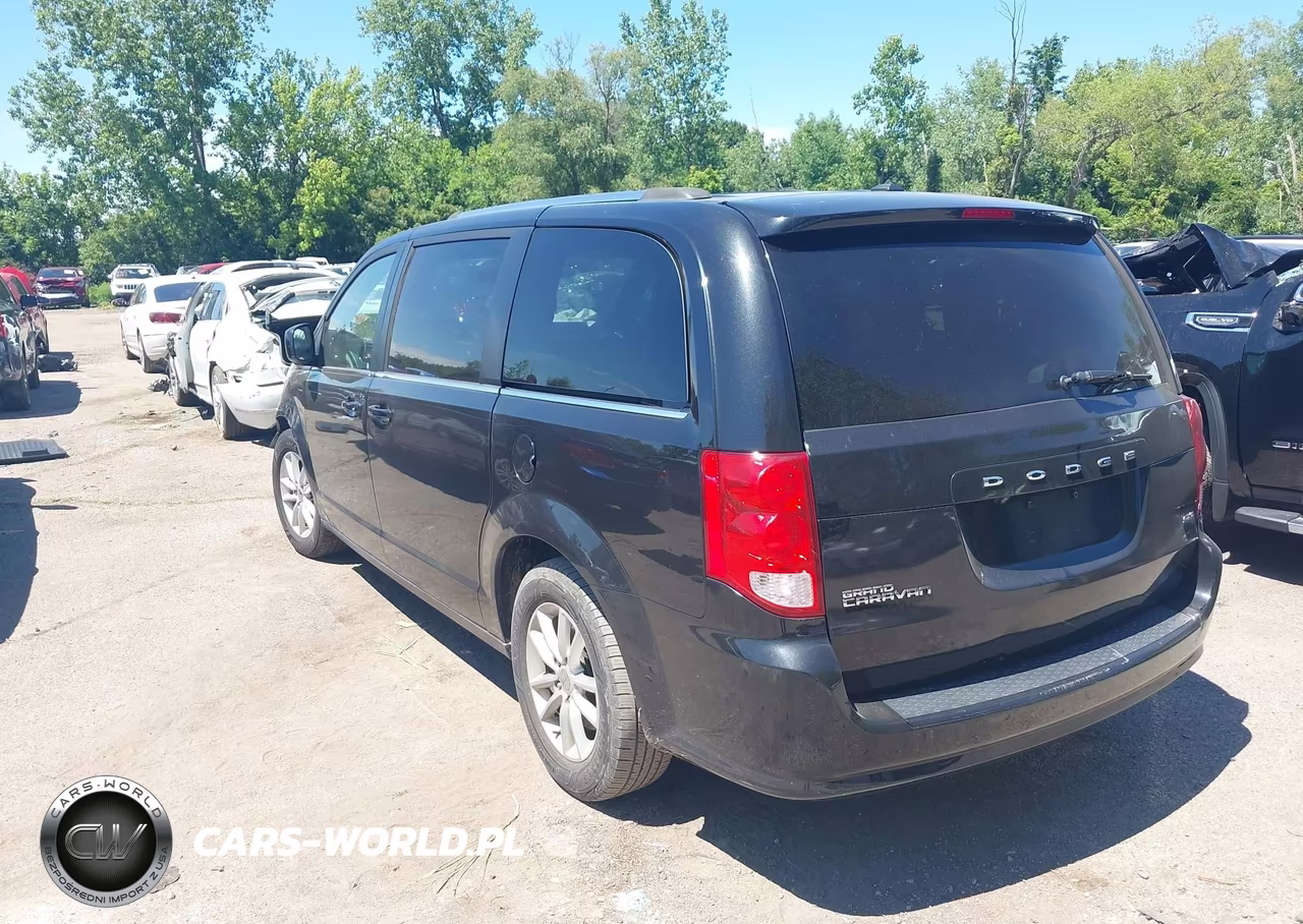 2018 Dodge Grand Caravan Sxt VIN:2C4RDGCG7JR184020 - 3
