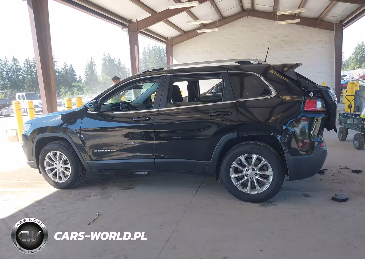 2019 Jeep Cherokee Latitude 4X4 VIN:1C4PJMCB7KD257717 - 14