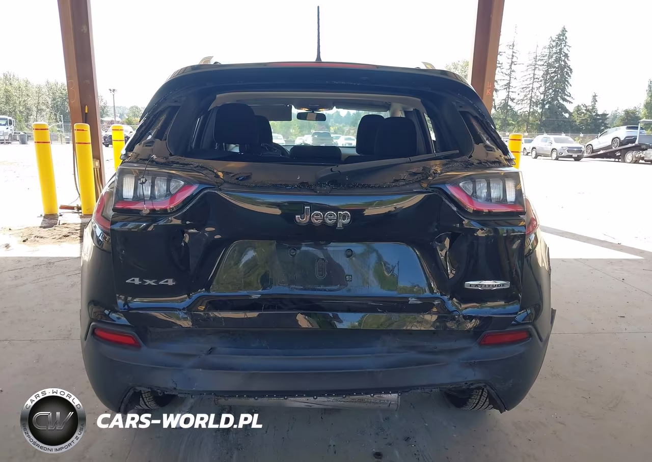 2019 Jeep Cherokee Latitude 4X4 VIN:1C4PJMCB7KD257717 - 16