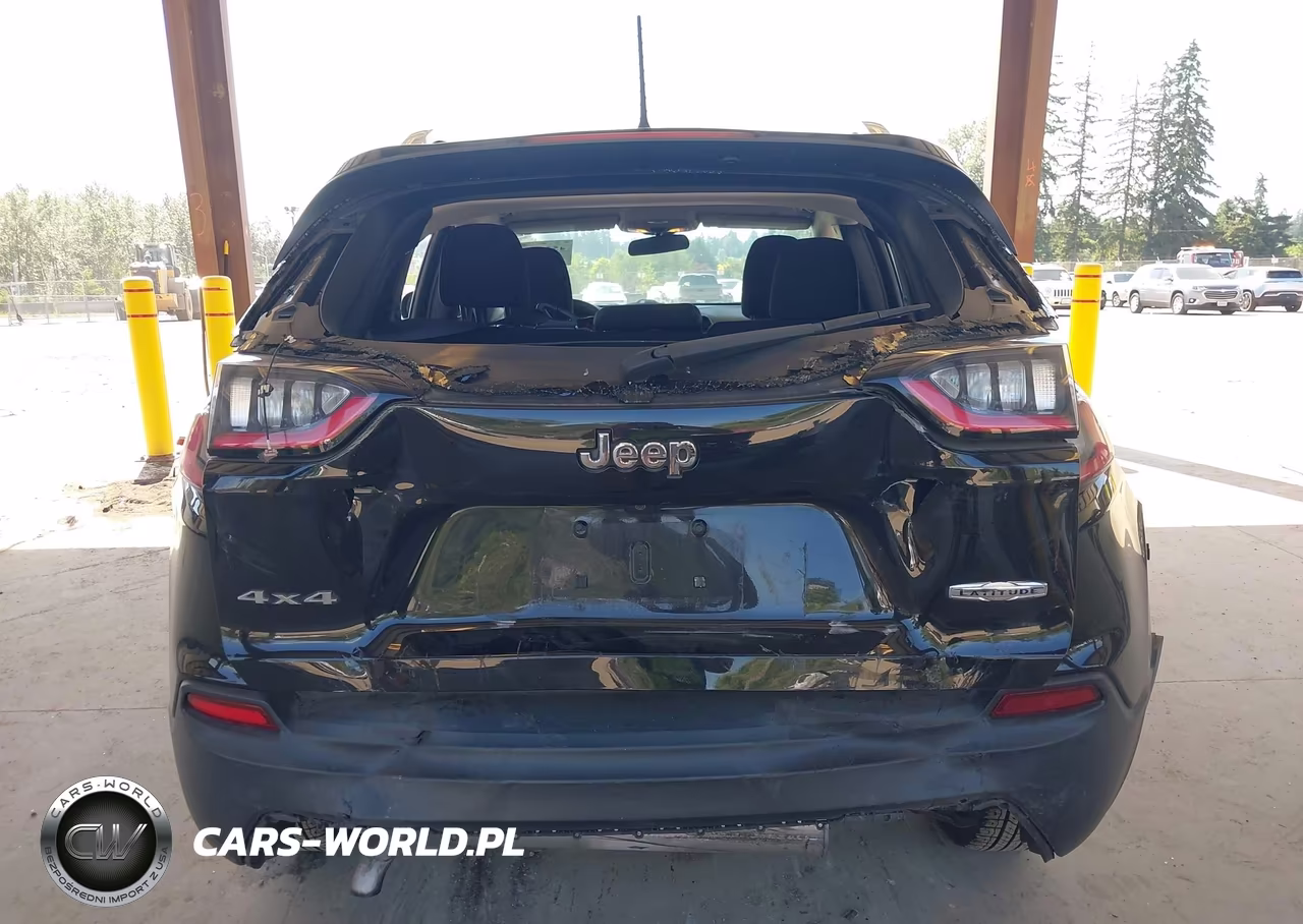 2019 Jeep Cherokee Latitude 4X4 VIN:1C4PJMCB7KD257717 - 6