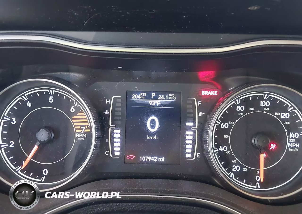 2019 Jeep Cherokee Latitude 4X4 VIN:1C4PJMCB7KD257717 - 7