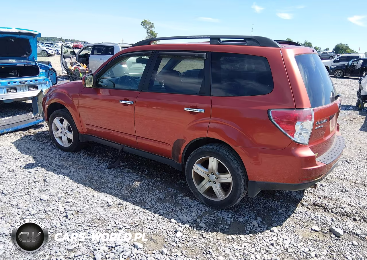 2010 Subaru Forester 2.5X Premium VIN:JF2SH6CC9AH799212 - 3