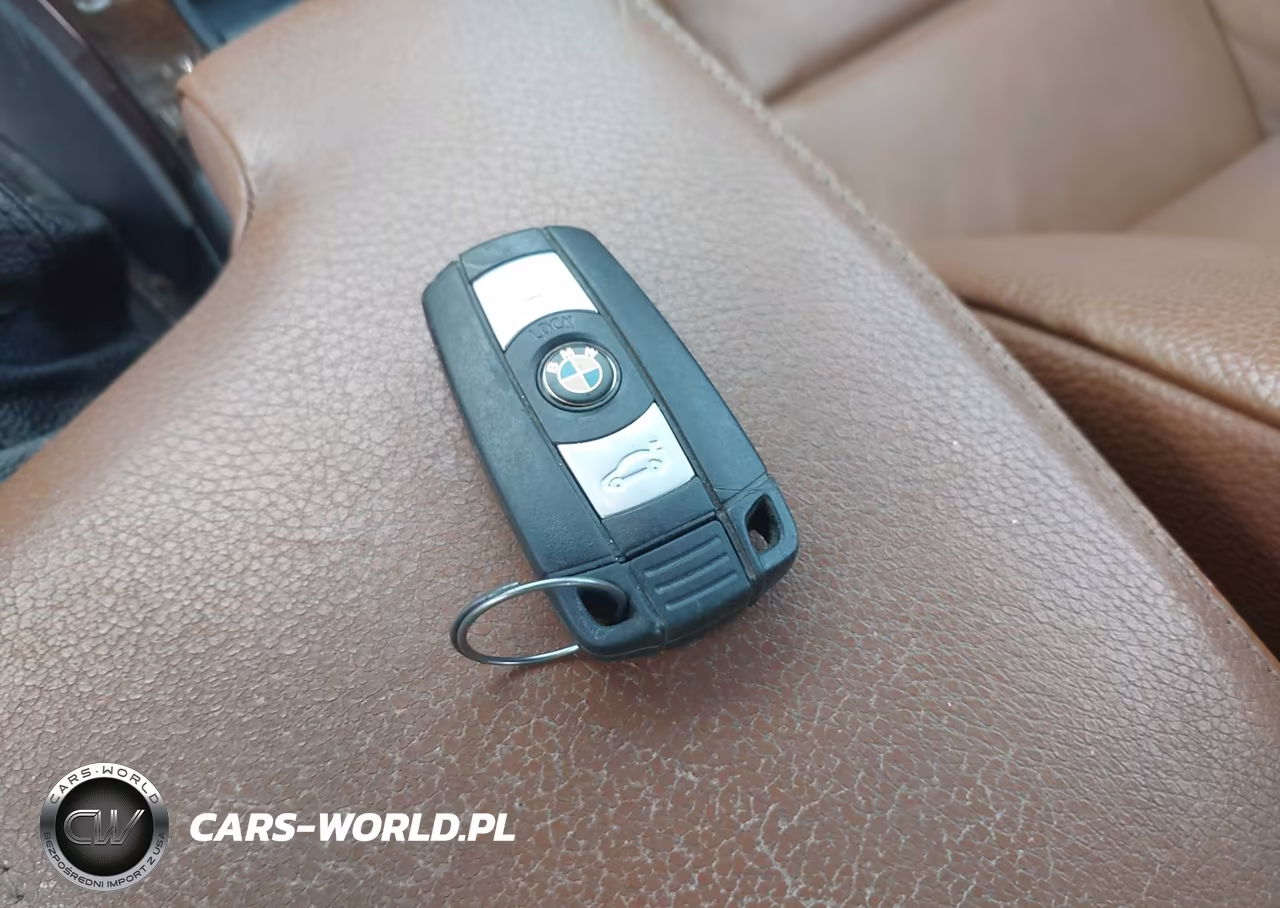 2012 BMW 328I VIN:WBADW3C51CE822853 - 11