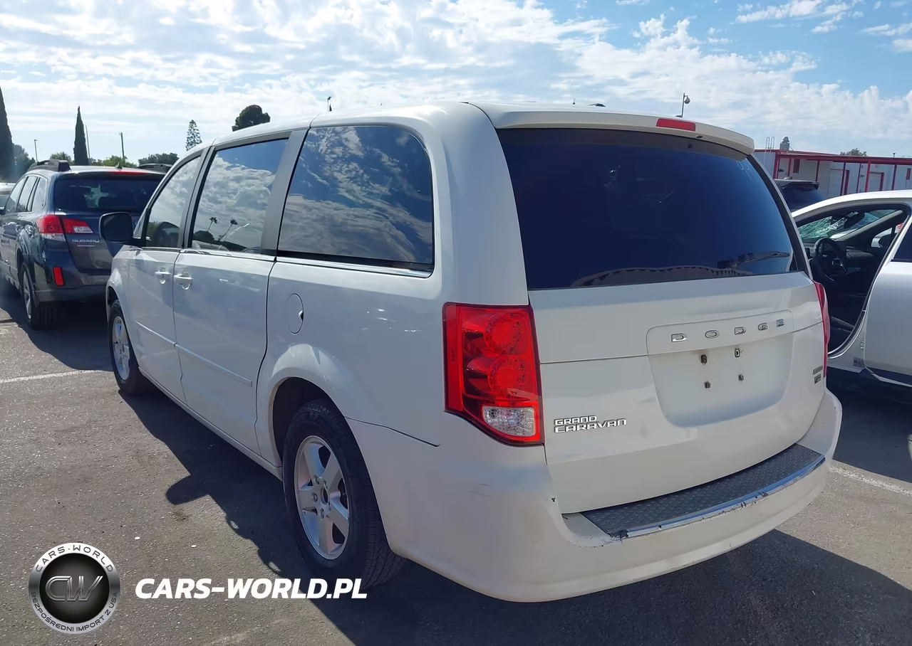 2012 Dodge Grand Caravan Crew VIN:2C4RDGDG7CR111067 - 3