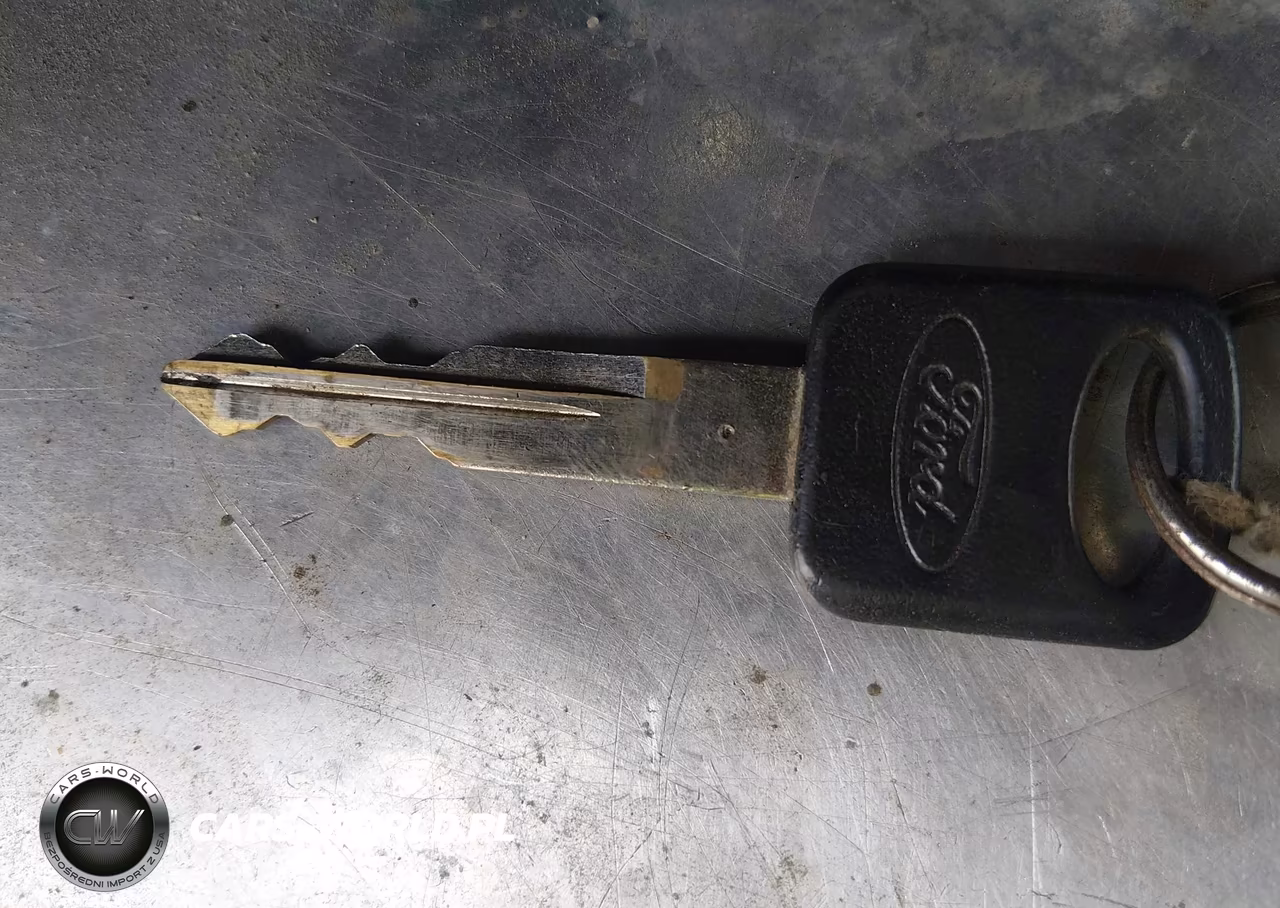 2019 Ford F-59 Commercial Stripped VIN:1F65F5KY0K0A17679 - 10
