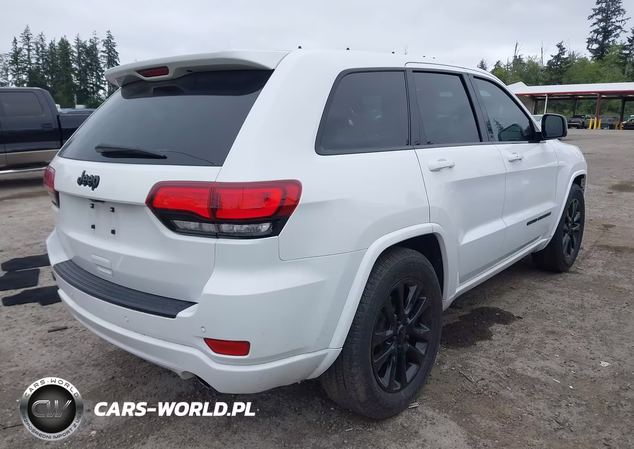 2019 Jeep Grand Cherokee Altitude 4X2 VIN:1C4RJEAG6KC857762 - 4