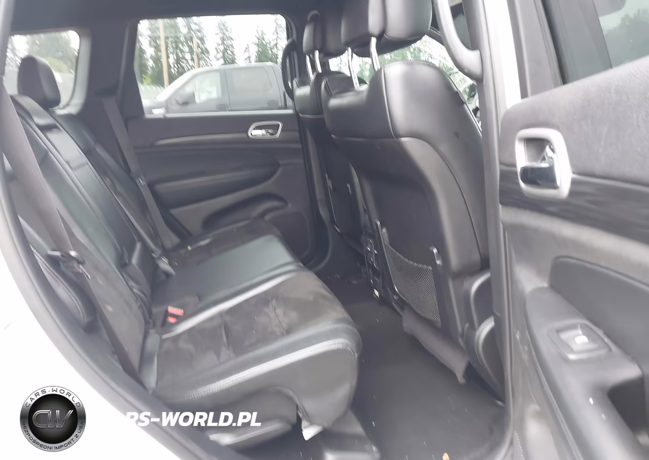 2019 Jeep Grand Cherokee Altitude 4X2 VIN:1C4RJEAG6KC857762 - 8