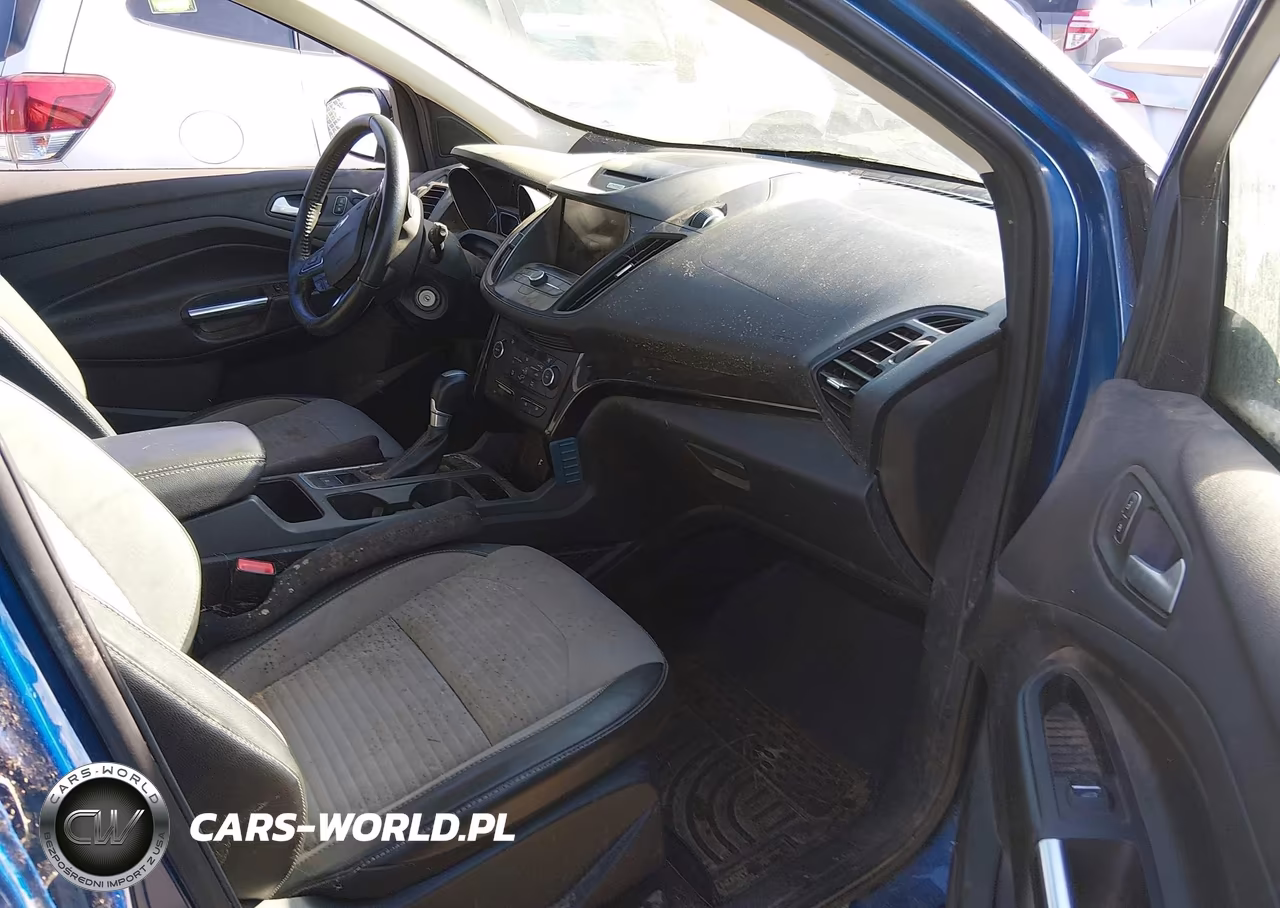 2017 Ford Escape Se VIN:1FMCU9G95HUD11420 - 5