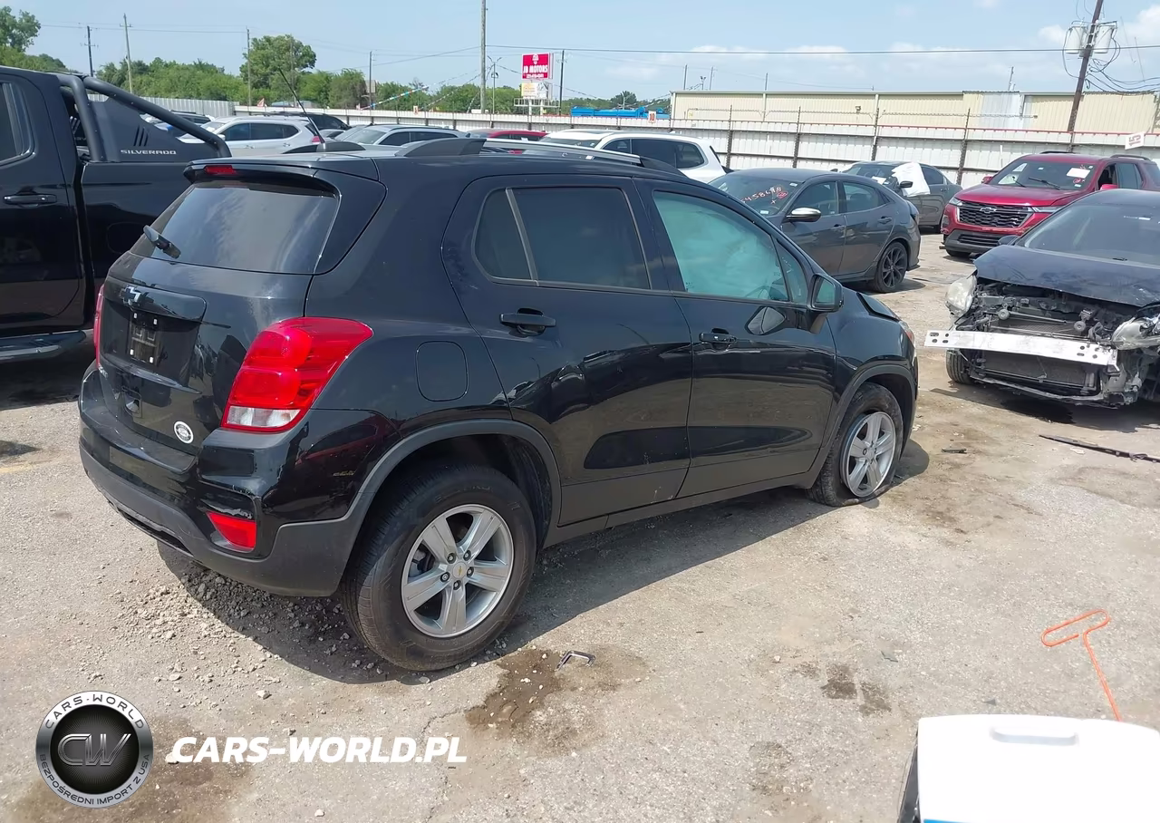 2021 Chevrolet Trax Awd Lt VIN:KL7CJPSB9MB327909 - 4