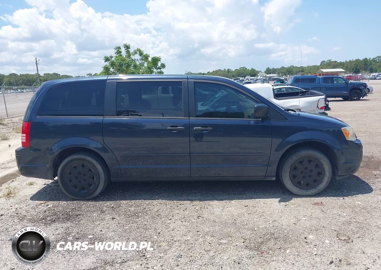 2008 Chrysler Town & Country Lx VIN:2A8HR44HX8R153138 - 13