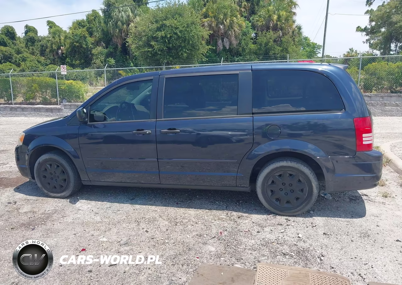 2008 Chrysler Town & Country Lx VIN:2A8HR44HX8R153138 - 14