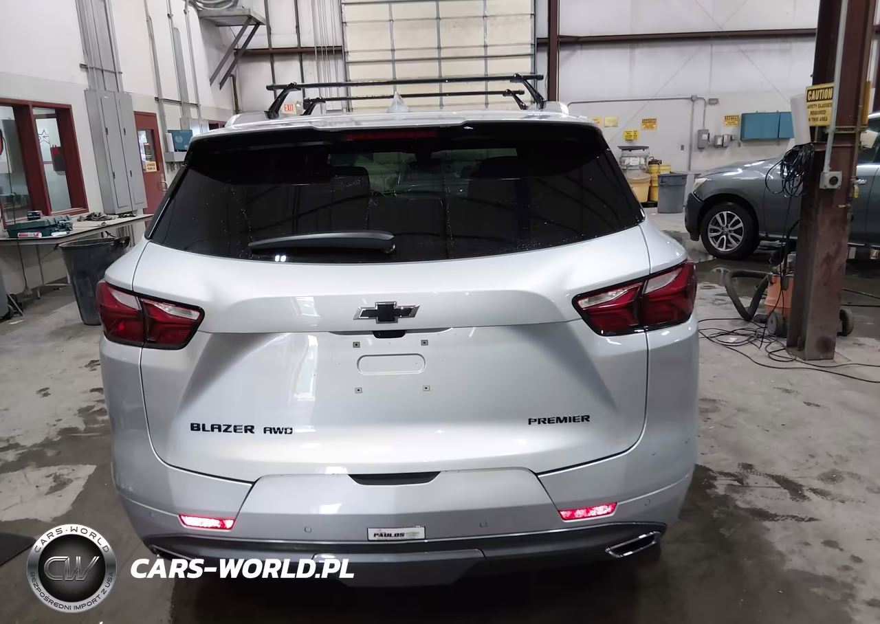 2019 Chevrolet Blazer Premier VIN:3GNKBKRS8KS682082 - 17