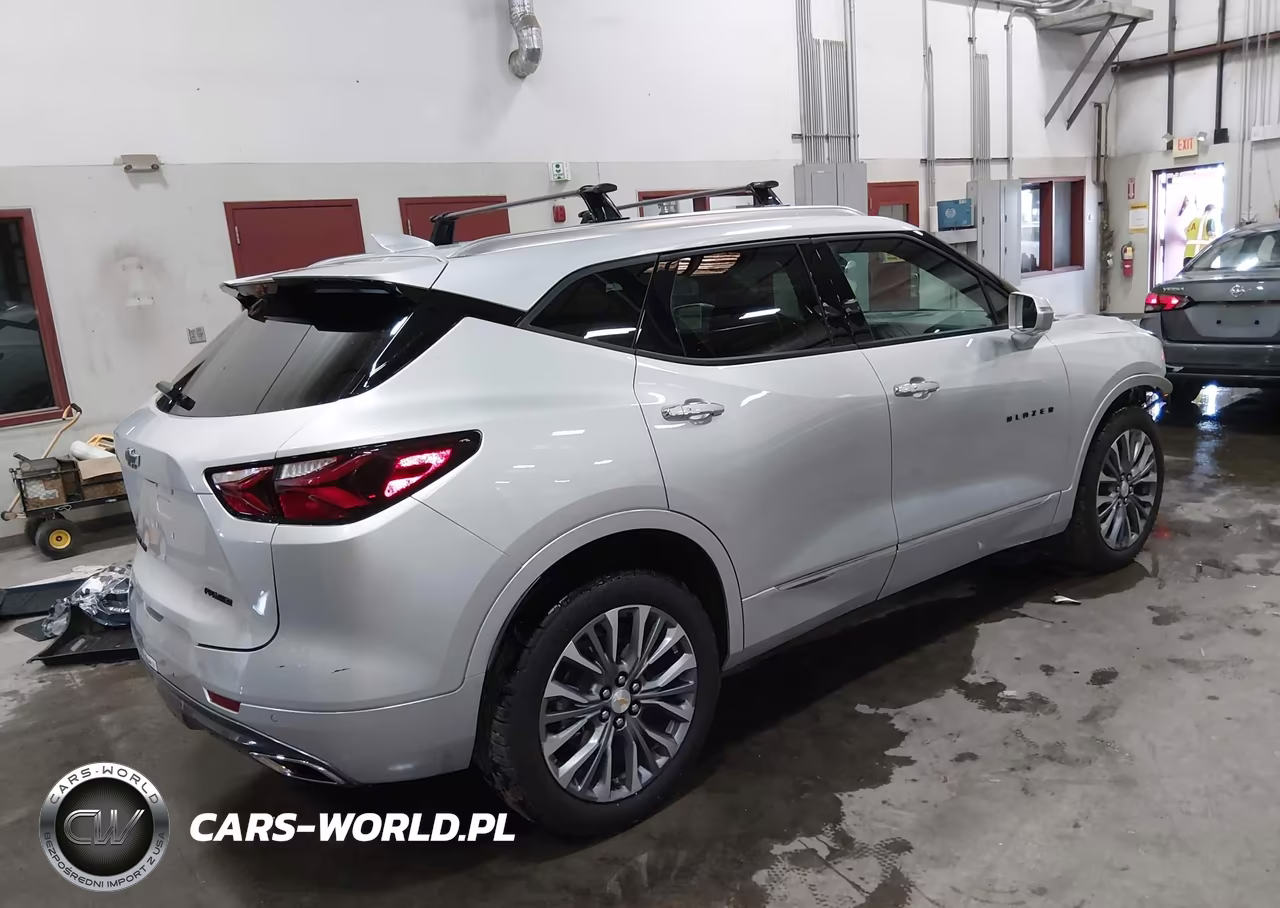 2019 Chevrolet Blazer Premier VIN:3GNKBKRS8KS682082 - 4