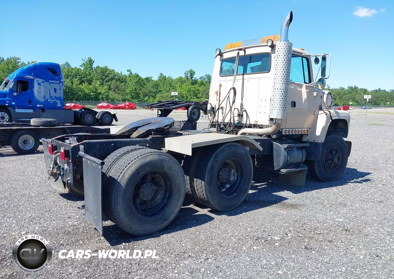 1993 Ford N-Series Lnt9000 VIN:1FTZW90X3PVA34261 - 4