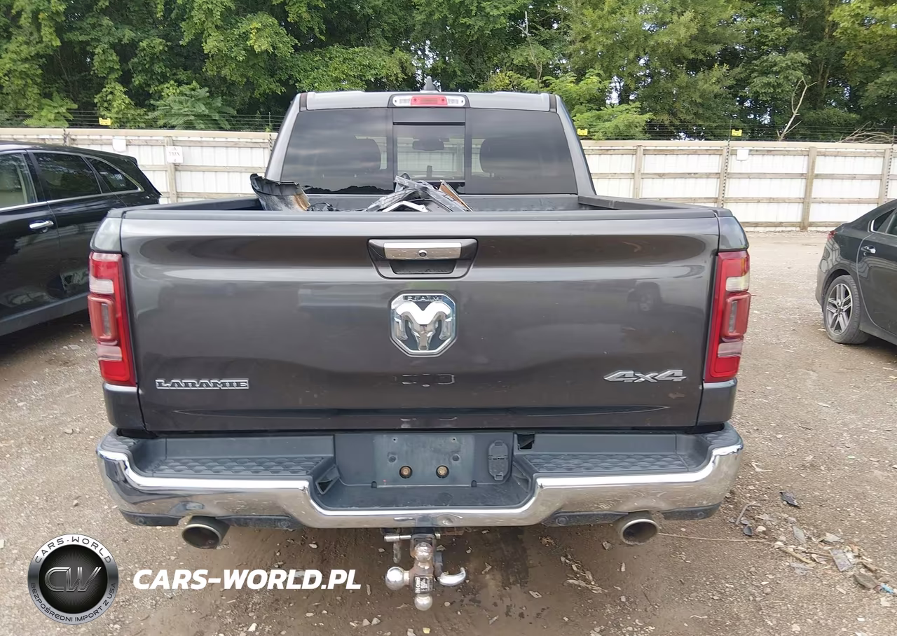 2019 Ram 1500 Laramie 4X4 5'7 Box VIN:1C6SRFJTXKN553004 - 17