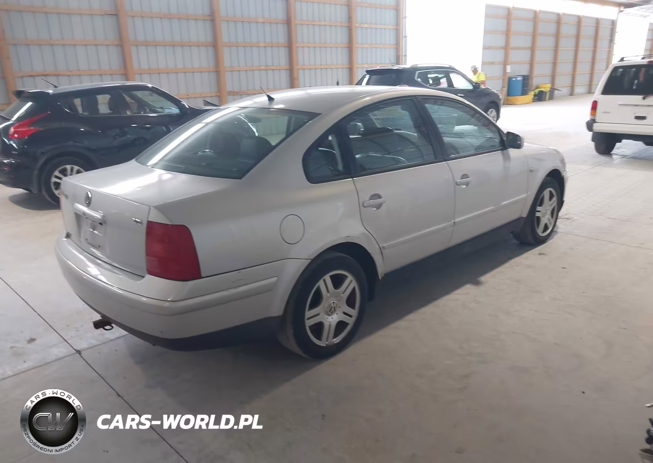 2000 Volkswagen Passat Glx VIN:WVWPD23B9YP292648 - 4