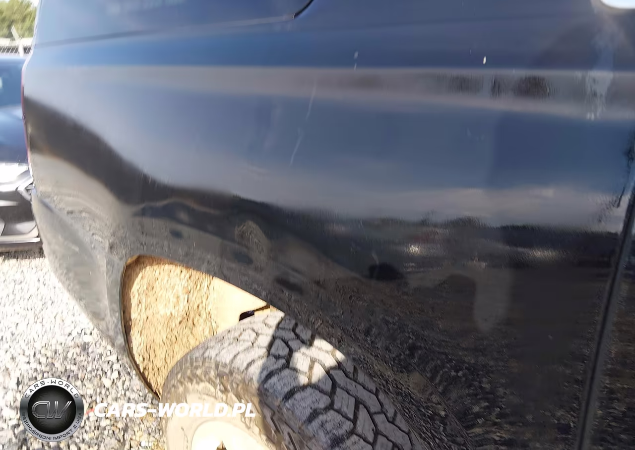 2019 Chevrolet Suburban Ls VIN:1GNSKGKC9KR348274 - 13