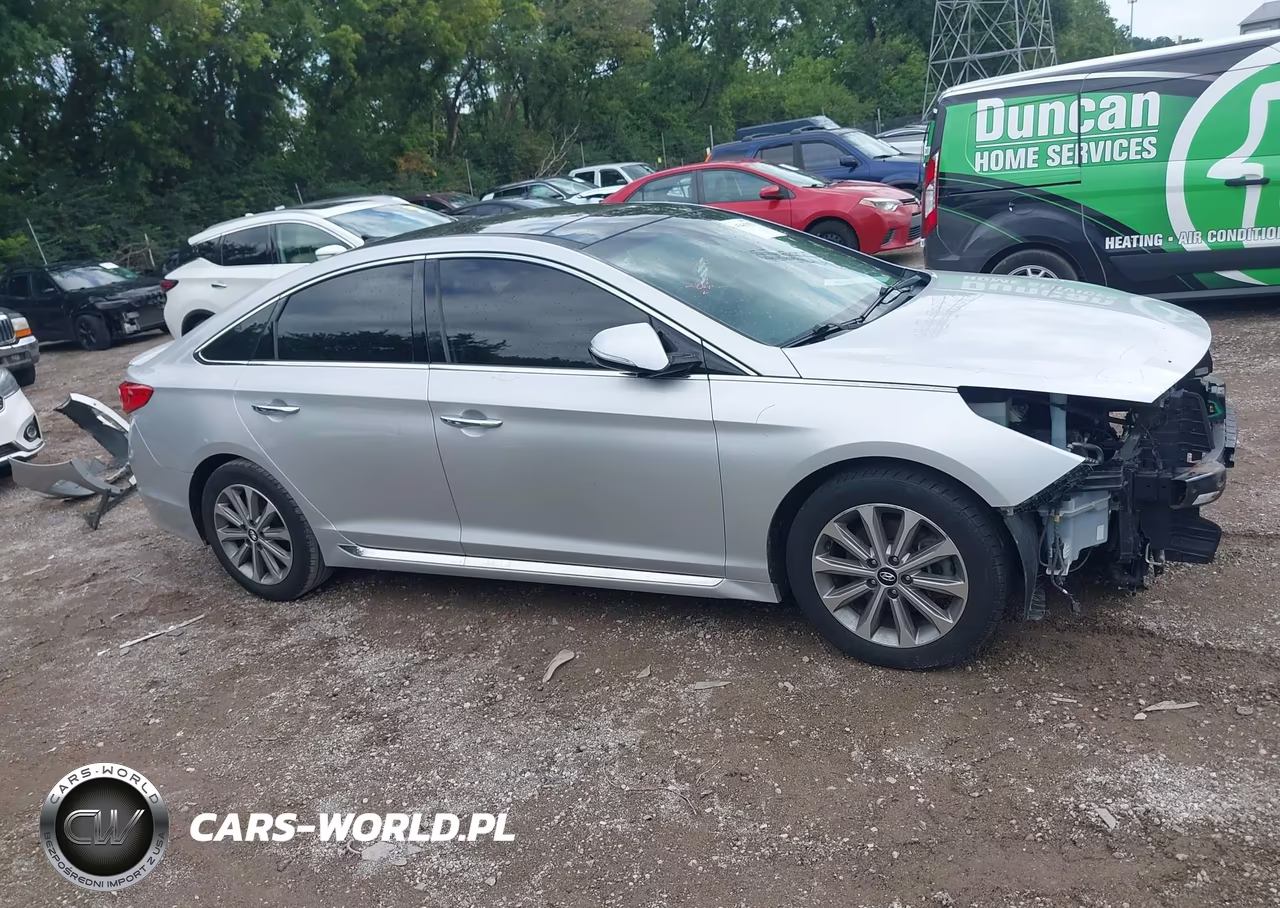 2016 Hyundai Sonata Limited VIN:5NPE34AF3GH355782 - 14