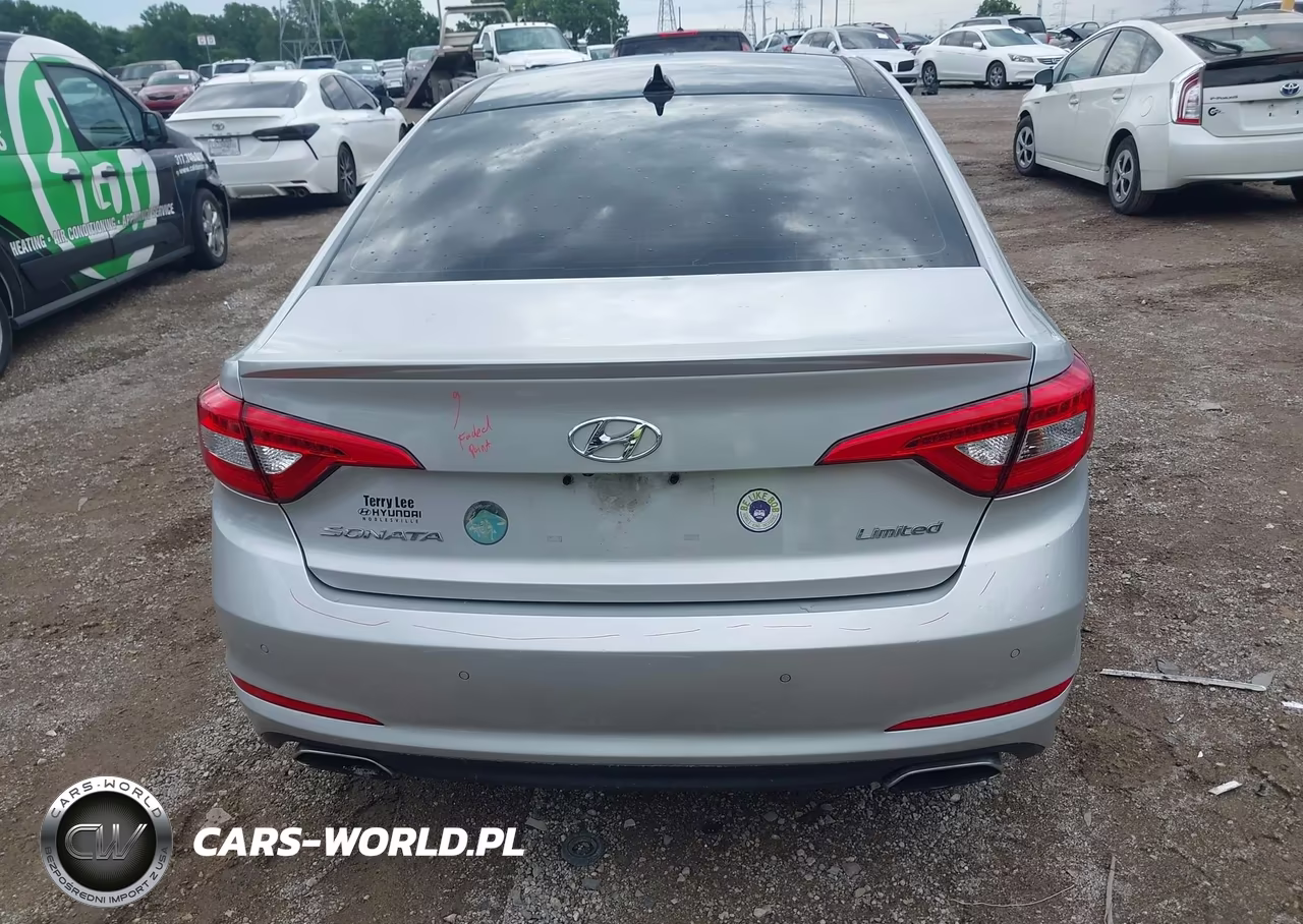 2016 Hyundai Sonata Limited VIN:5NPE34AF3GH355782 - 17
