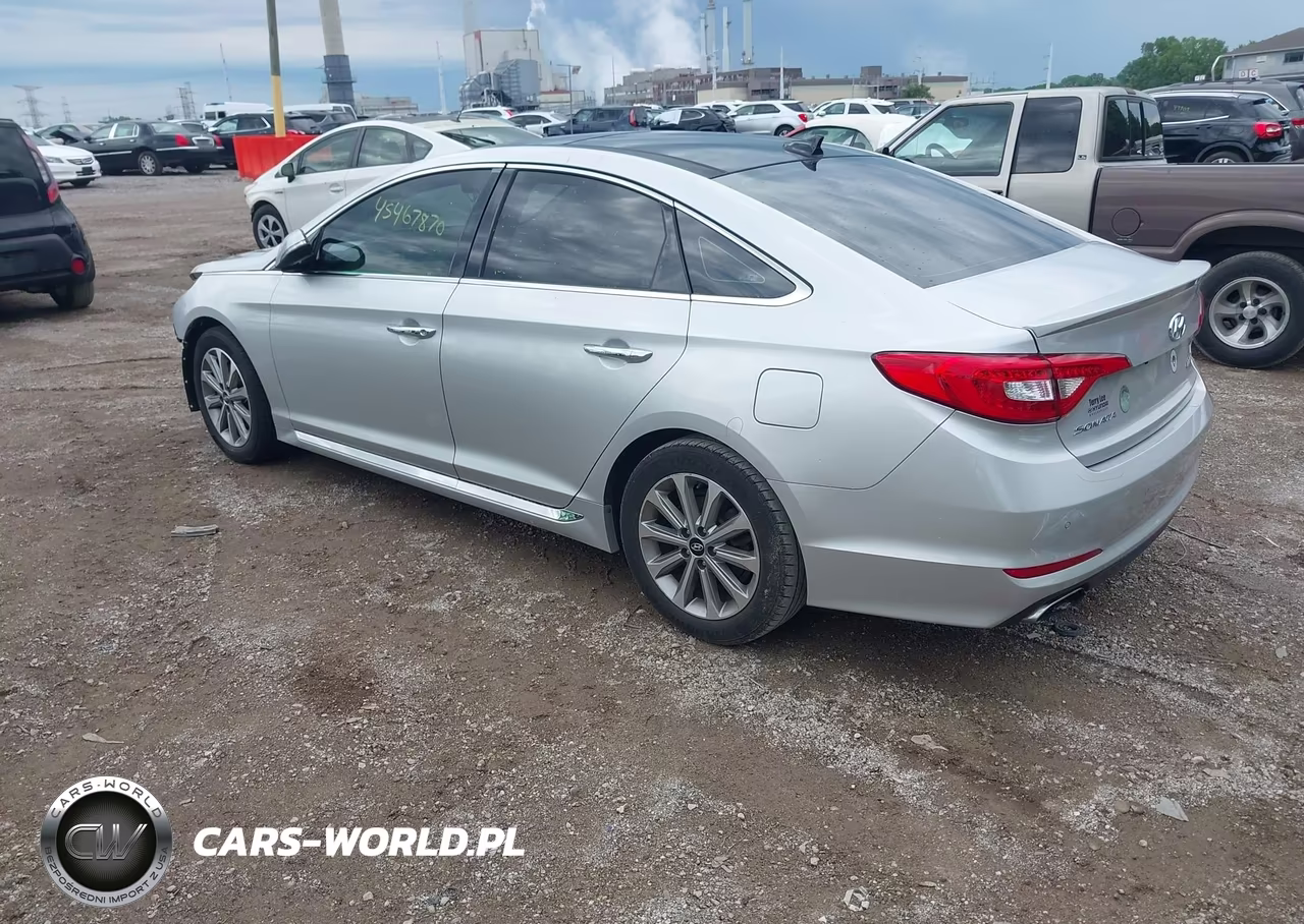 2016 Hyundai Sonata Limited VIN:5NPE34AF3GH355782 - 3