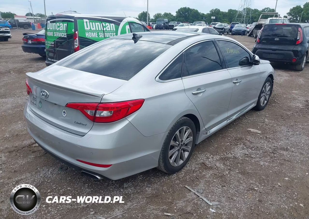2016 Hyundai Sonata Limited VIN:5NPE34AF3GH355782 - 4