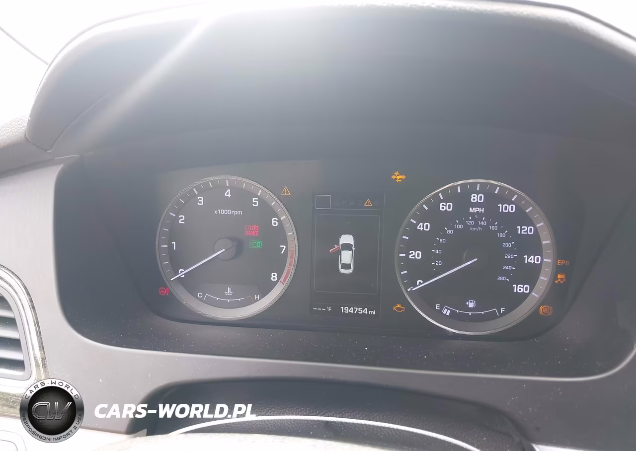 2016 Hyundai Sonata Limited VIN:5NPE34AF3GH355782 - 7