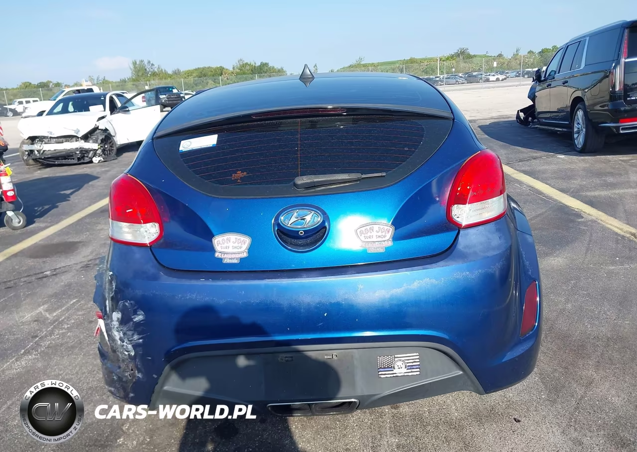 2017 Hyundai Veloster VIN:KMHTC6AD6HU305706 - 16