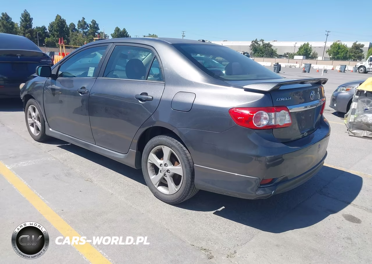 2011 Toyota Corolla S VIN:2T1BU4EE2BC602531 - 3