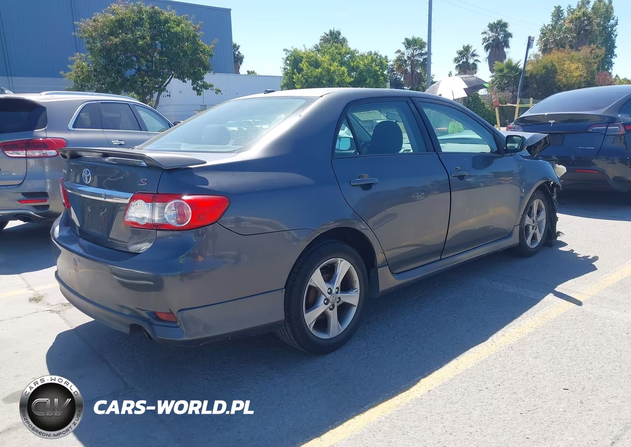 2011 Toyota Corolla S VIN:2T1BU4EE2BC602531 - 4
