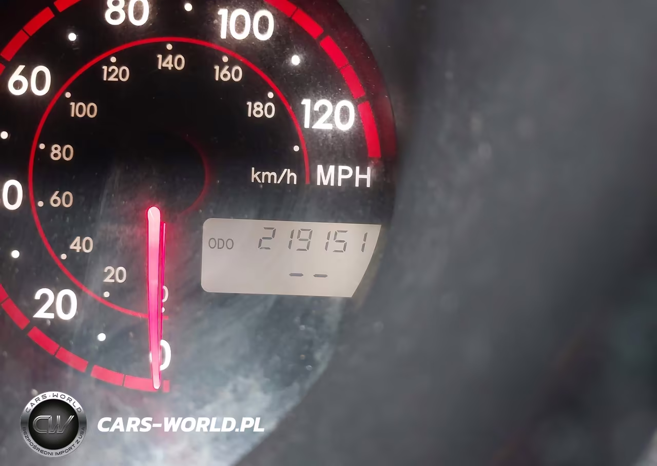 2008 Pontiac Vibe VIN:5Y2SL65818Z410413 - 16