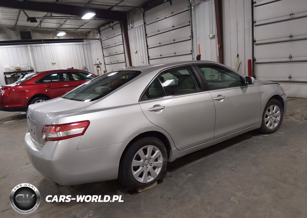 2010 Toyota Camry Le VIN:4T4BF3EK2AR061705 - 4